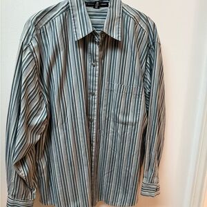 Ellen Tracy Women's Green Striped Button-Down Shirt